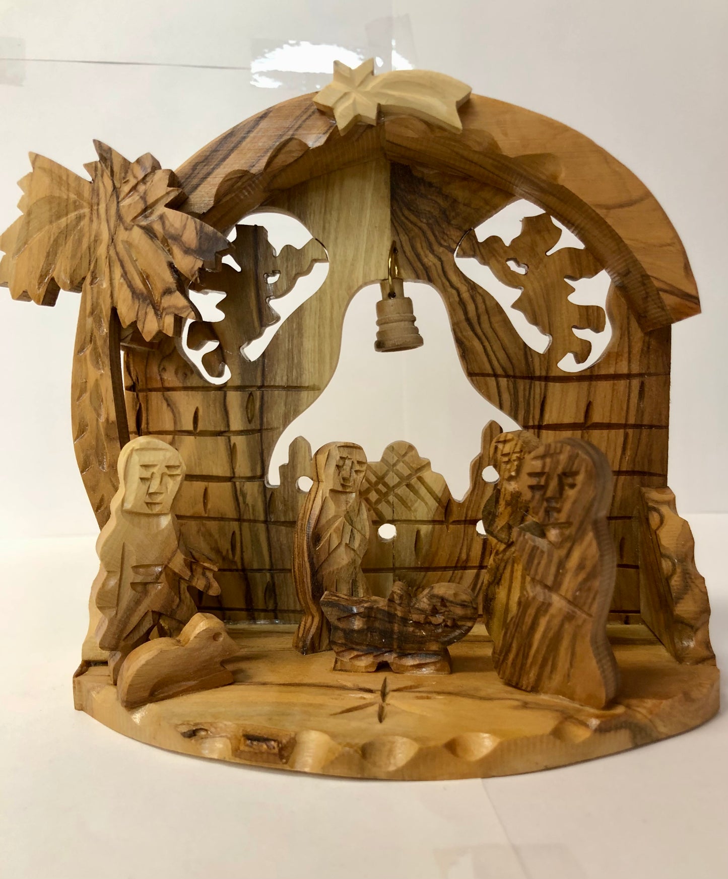 Olive wood nativity (medium)